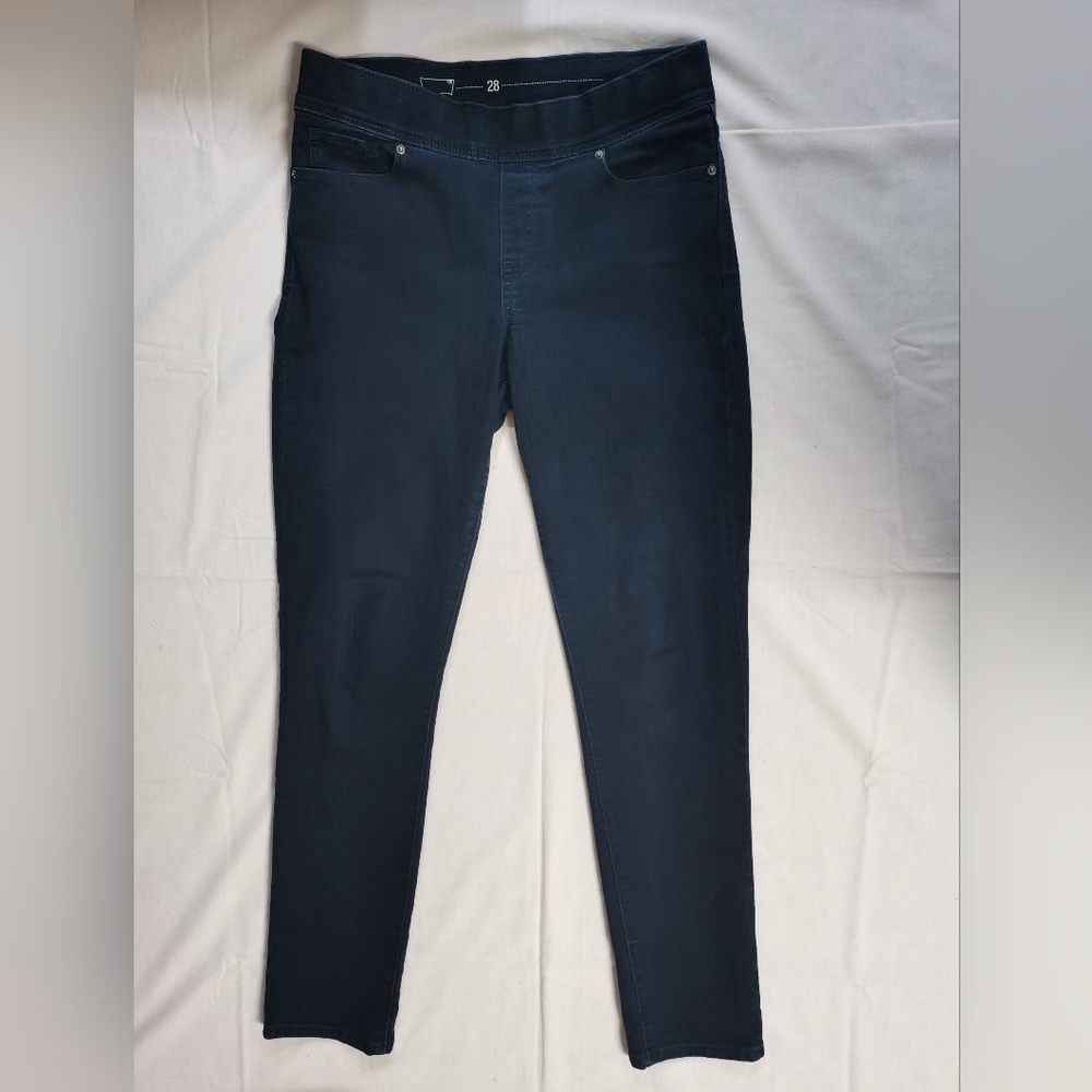 Levi's Women's Pull On Blue Jeans 6M W28